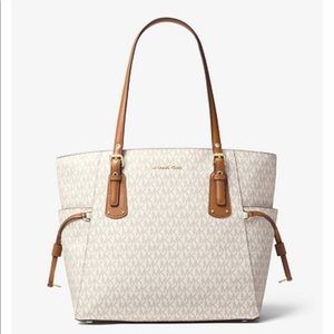 Micheal Kors Voyager Small Tote Bag